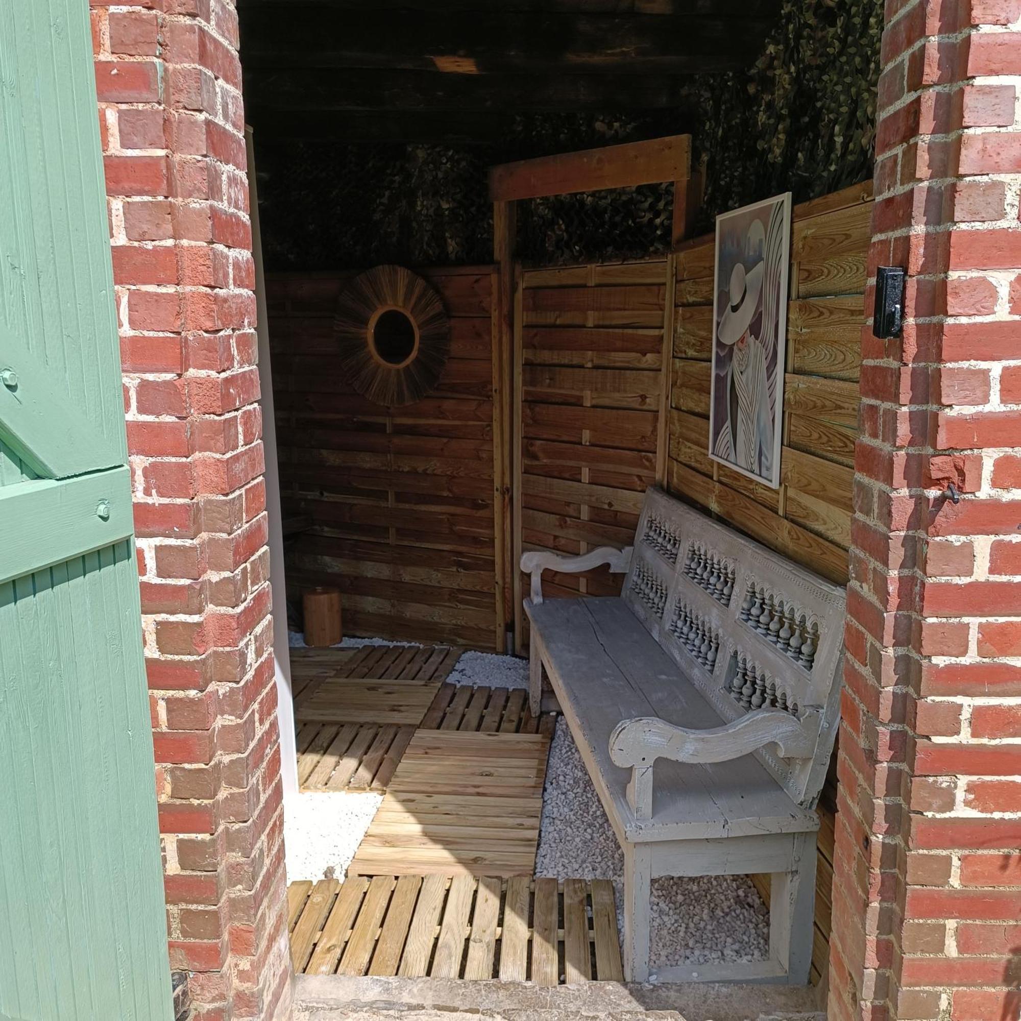Baladous Bed and Breakfast Montgaillard-de-Salies Exteriör bild