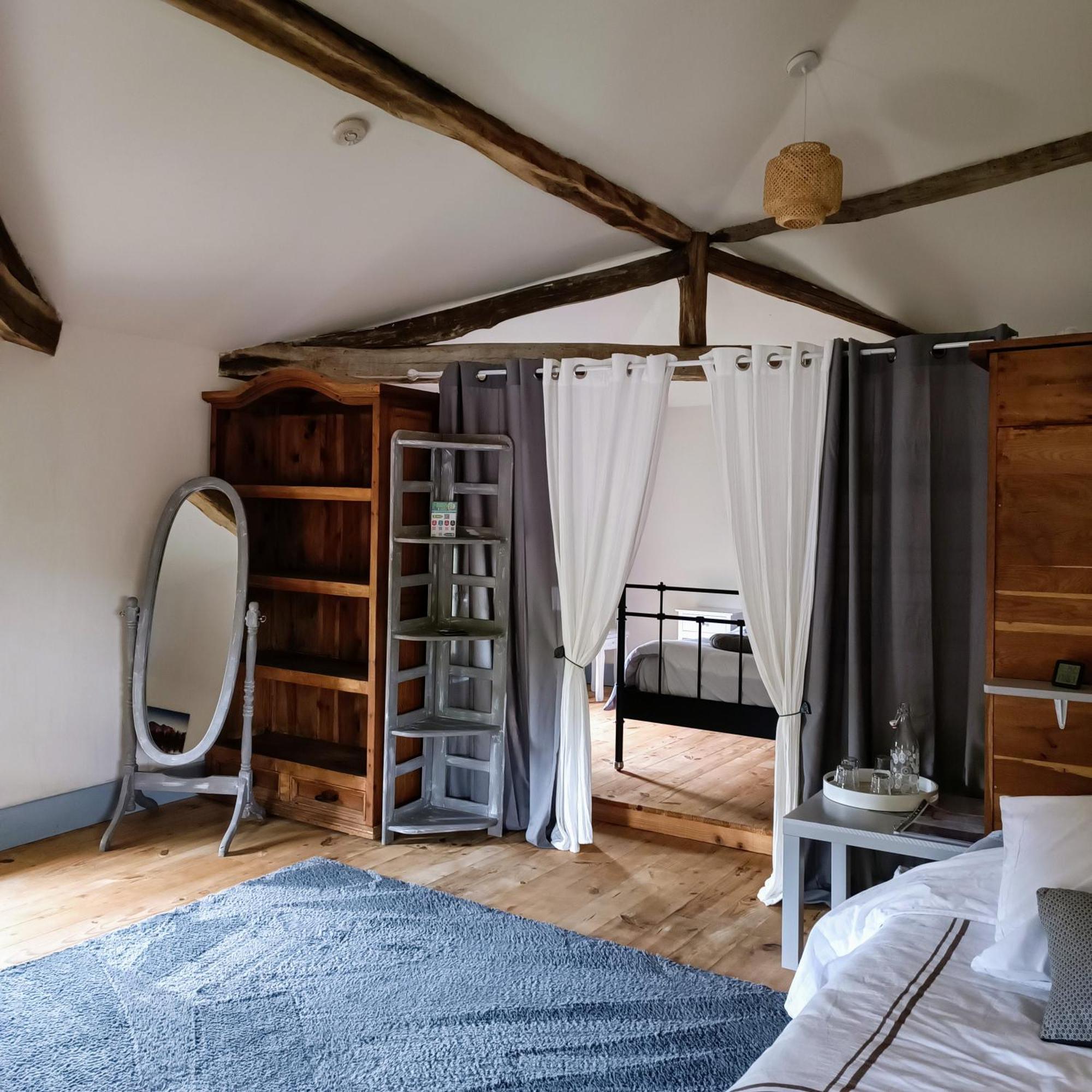 Baladous Bed and Breakfast Montgaillard-de-Salies Exteriör bild